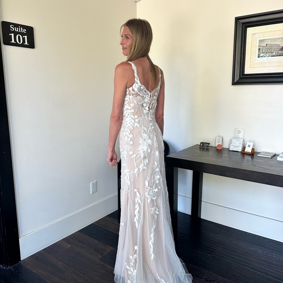 Ella Rosa Designer Wedding Dress!! Private label by G Bridal Design House. - Picture 3 of 3